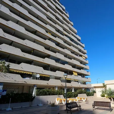 In With 3 Bedrooms And 2 Bathrooms. Calpe